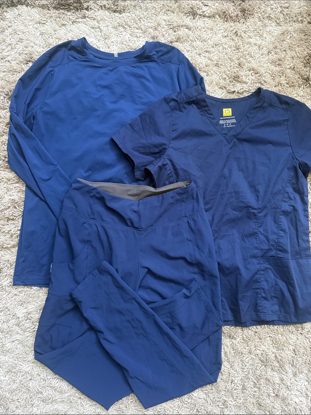 3-Piece WonderWink Navy Scrubs and Men’s Long Sleeve Top Sz SP
